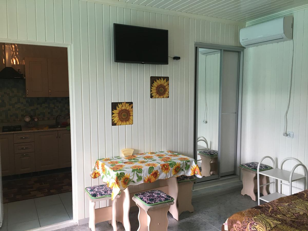 ГОСТИНИЦА GUESTHOUSE NA BELINSKOGO ГЕЛЕНДЖИК (Россия) - от 3543 RUB | NOCHI